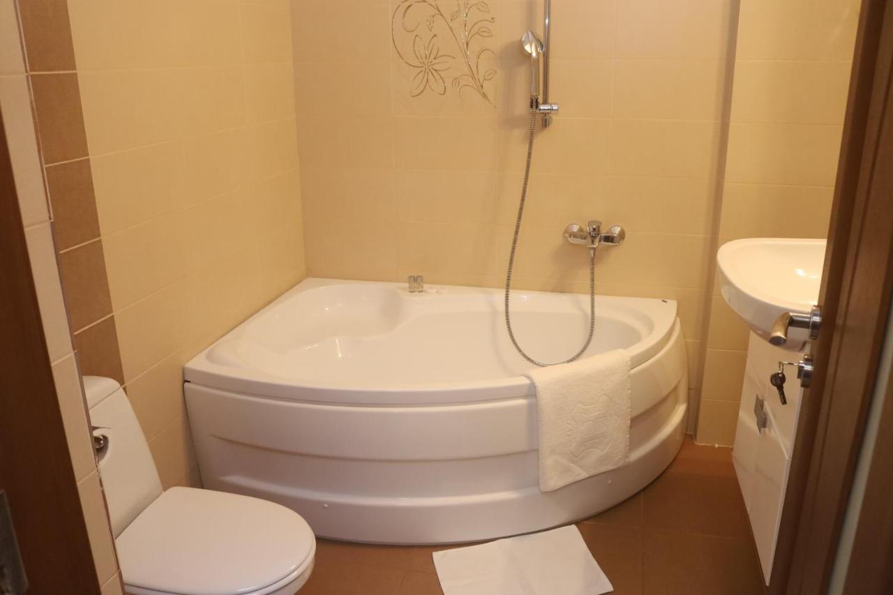 Vega Beach Apartment Mamaia Eksteriør bilde